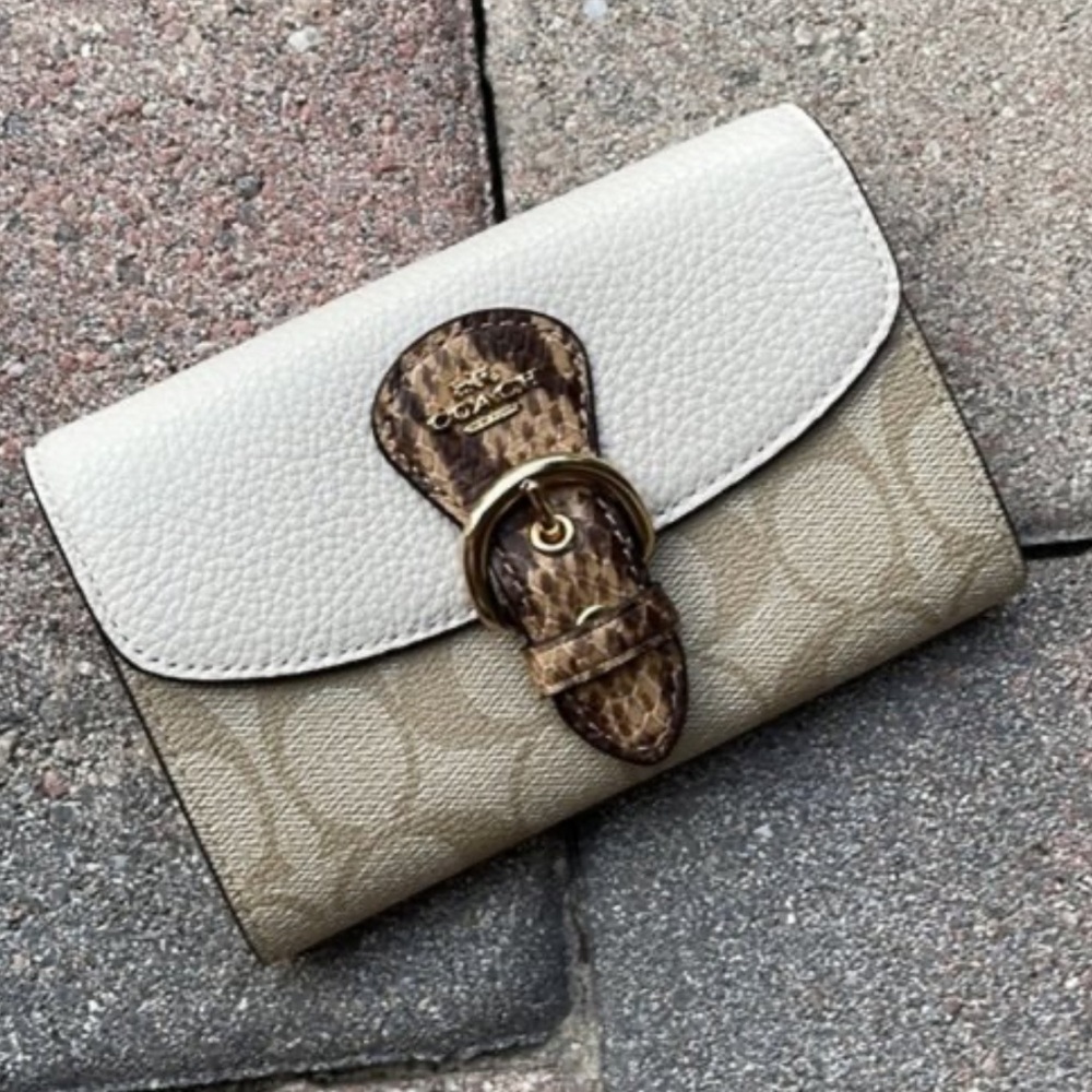 Coach NWT Kleo Light Khaki Cream Multi Wallet - Picture 3 of 15